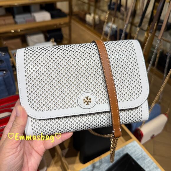 Tory Burch Handbags - Tory Burch Emerson Chain Wallet Crossbody 175865 White $525